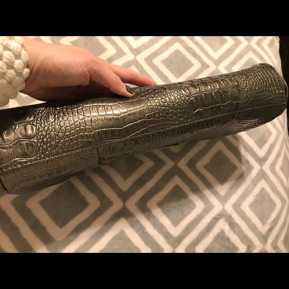 Nicole Miller metallic East-West bag - Picture 3 of 5